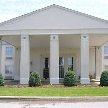 Moberly Inn & Suites 外观 照片