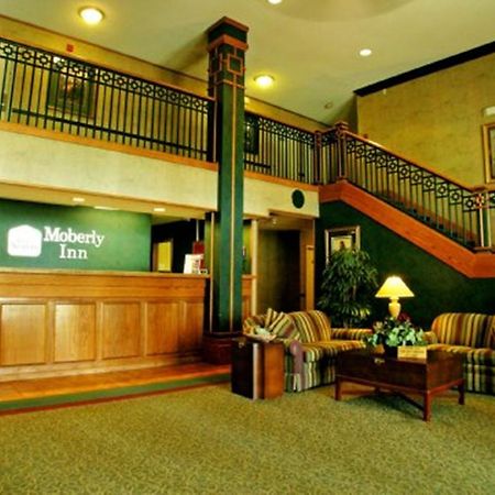 Moberly Inn & Suites 外观 照片