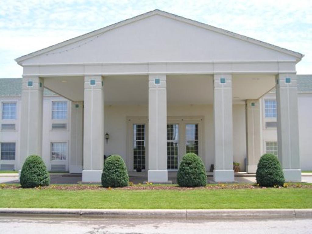 Moberly Inn & Suites 外观 照片